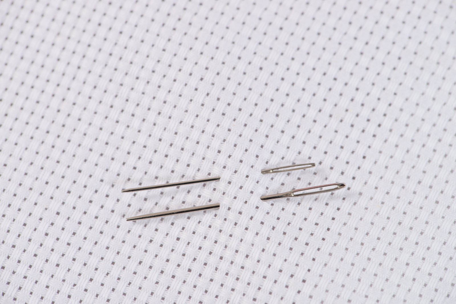 Cross Stitch Needle Tips, Tricks, Types, & Brands